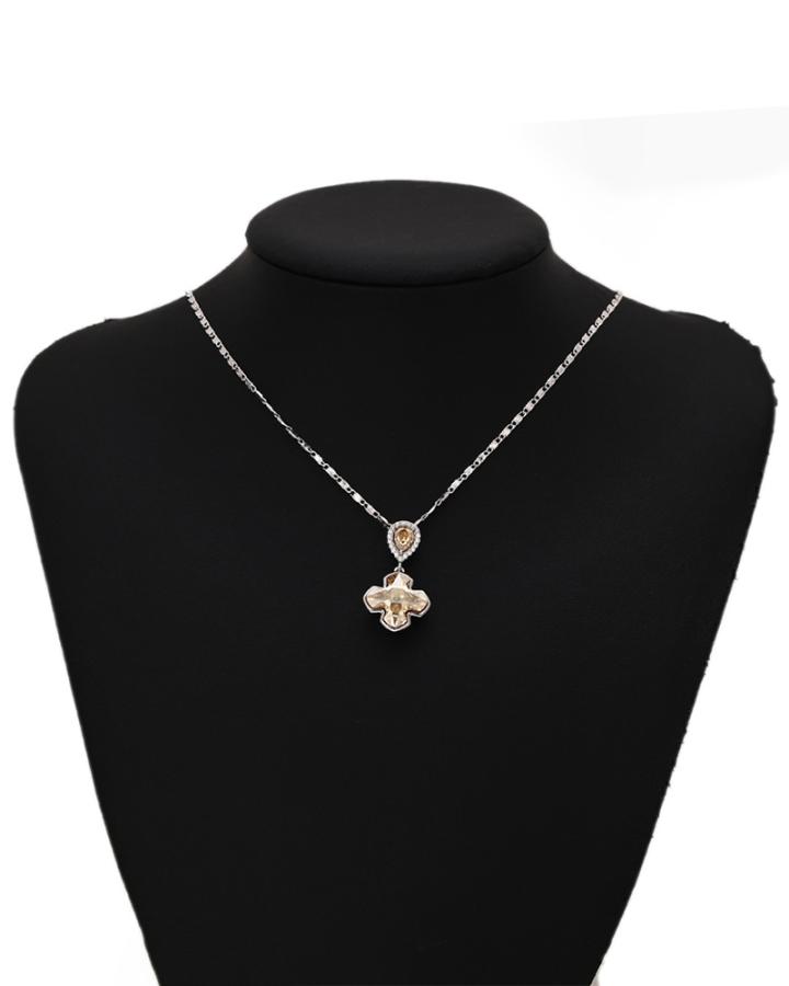 Bohene Clove Swarovski Necklace
