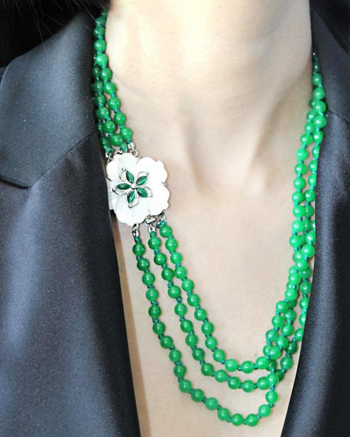 Flower Trio Jade necklace
