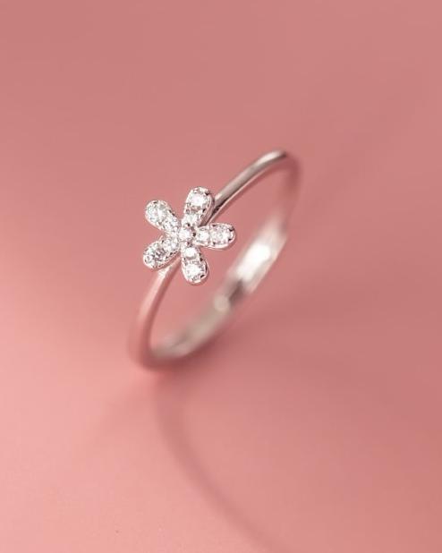 Daisy Sterling Silver Ring