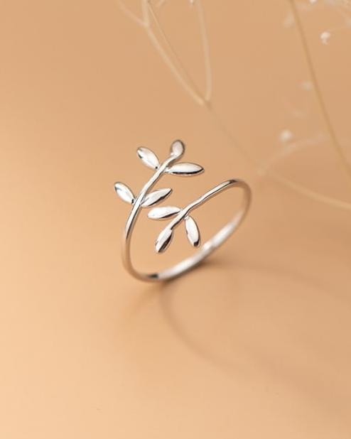 Waverly Leaves Sterling Silver Adjustable Ring