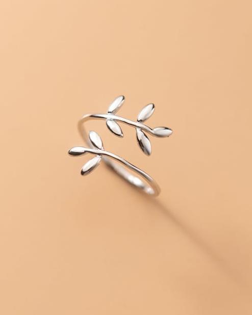Waverly Leaves Sterling Silver Adjustable Ring
