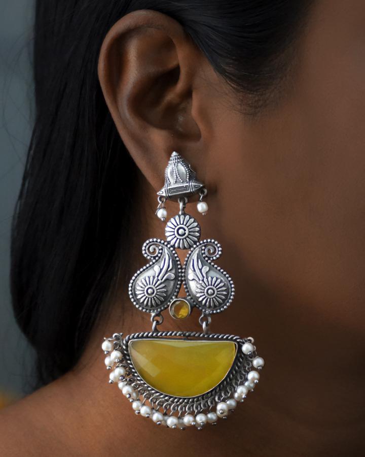 Honey Sweet Dangler