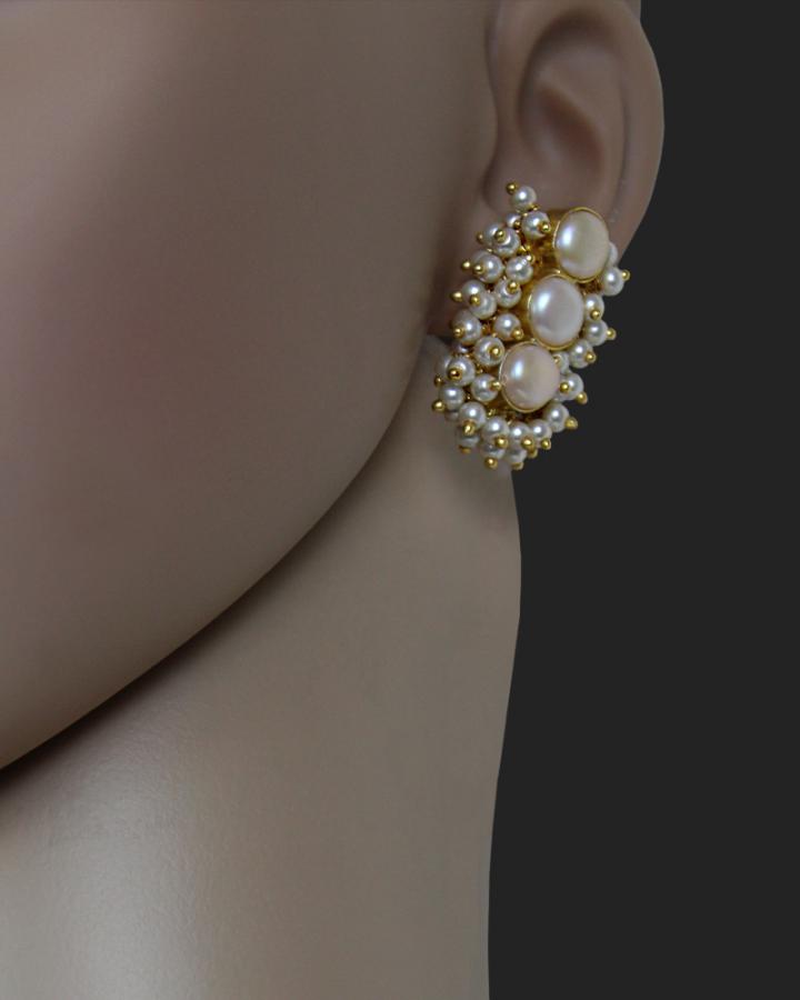 Pearl String Trail Earring
