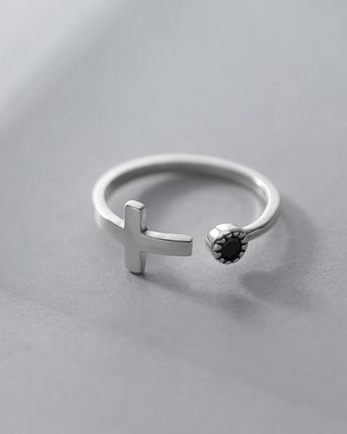 Vincent Cross Sterling Silver Adjustable Ring