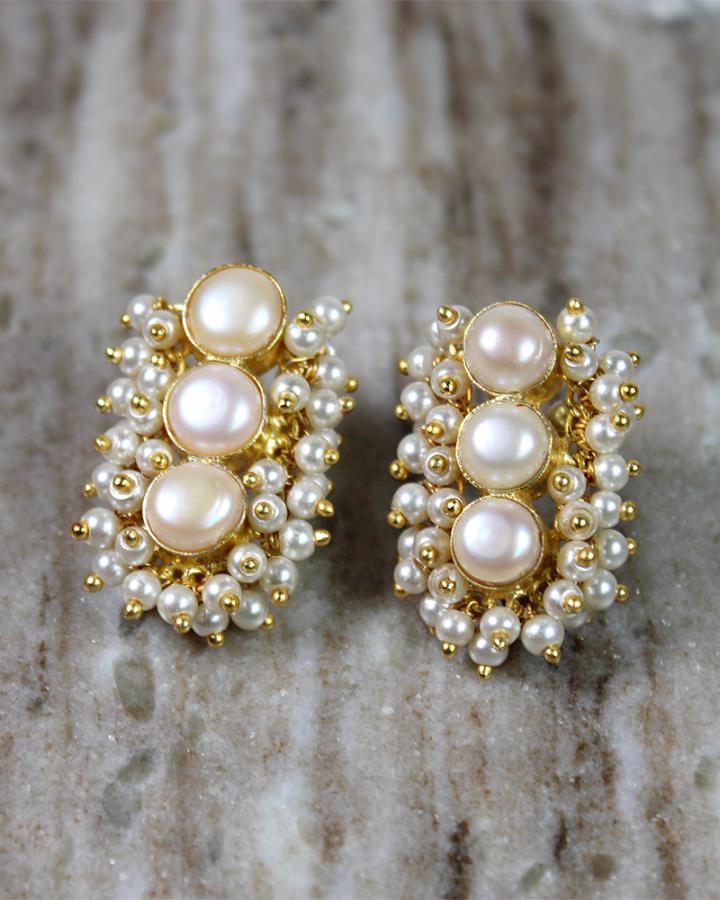 Pearl String Trail Earring