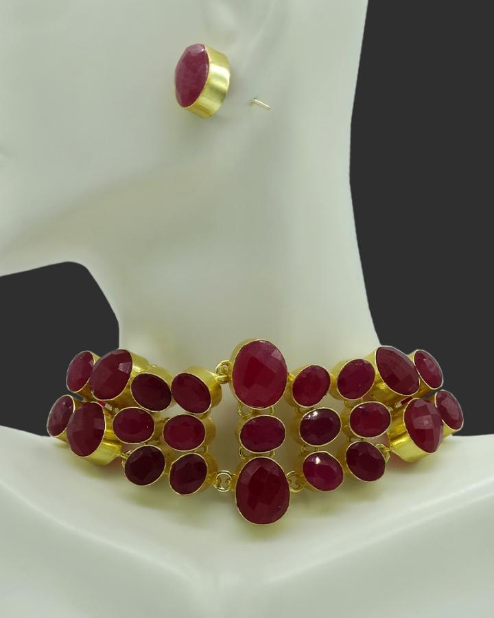 Azalia Quartz Choker Set