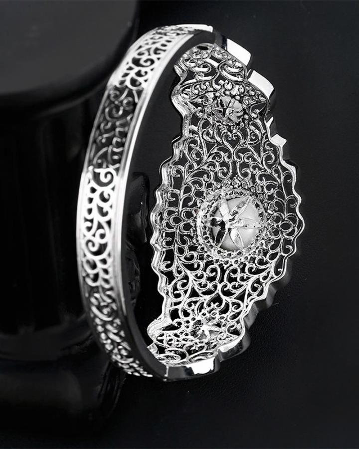 Ambrosia Pearl Bangle