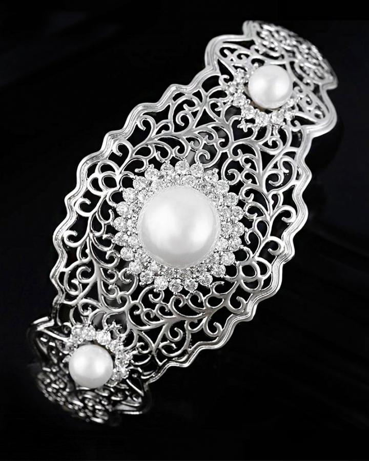 Ambrosia Pearl Bangle