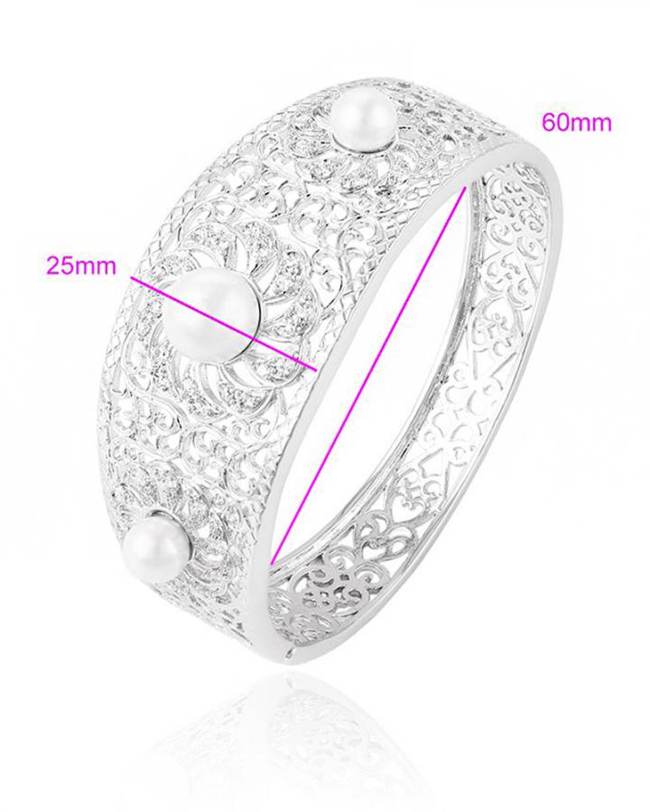 Pamela Pearl Bangle